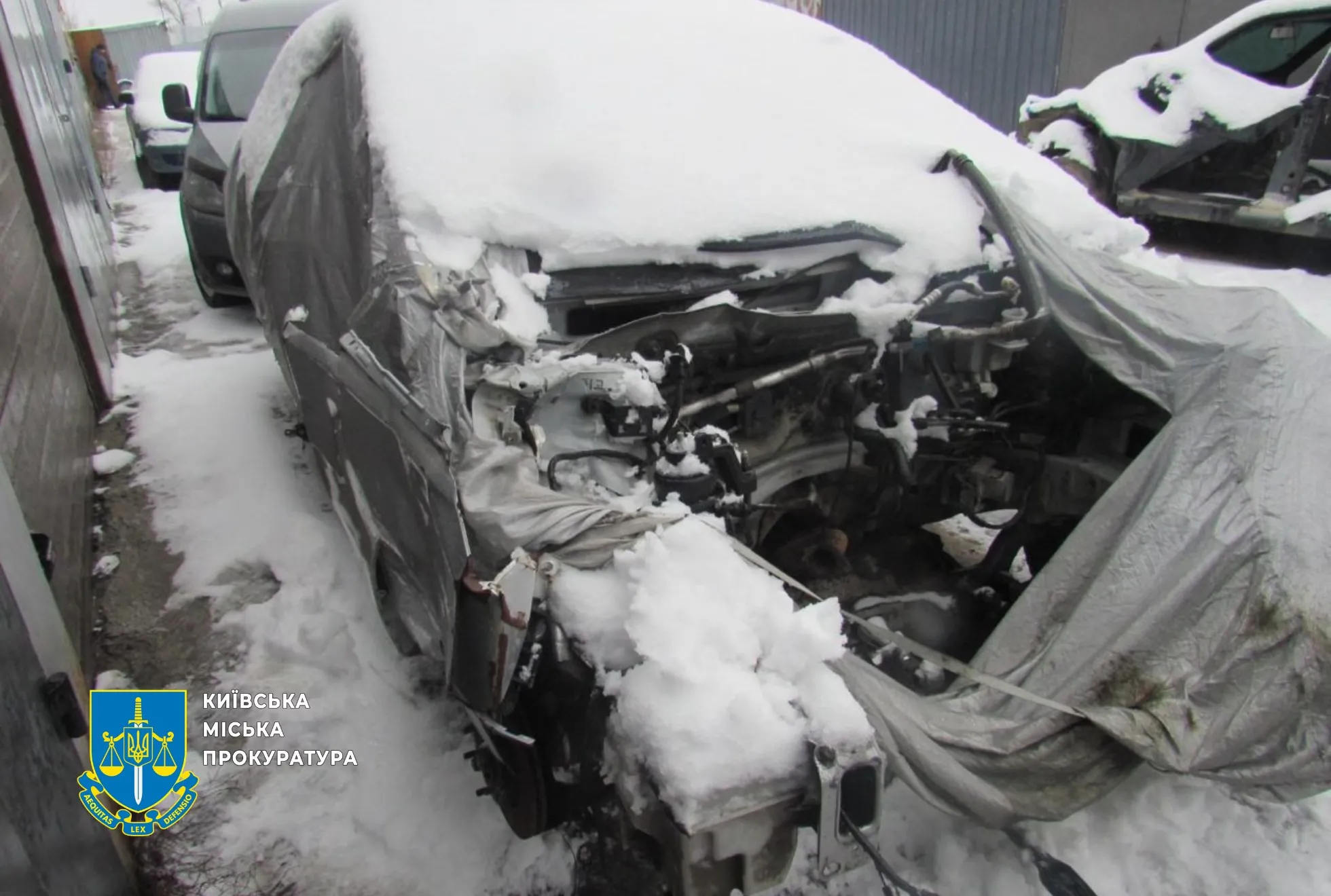 У Києві директор СТО замість ремонту автомобілів знімав з них деталі У Києві директор СТО замість ремонту автомобілів знімав з них деталі - today.ua
