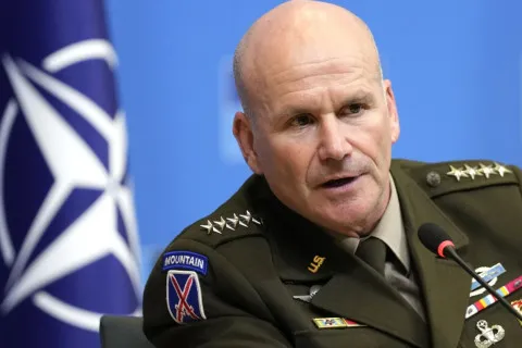 Топ-генерал НАТО отверг возможность поражения Украины в войне: "Трудно представить"