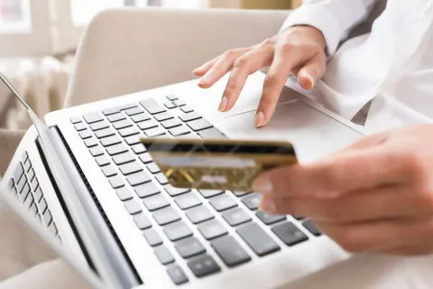 Украинцы погрязли в займах: общая сумма кредитного долга выросла более чем на четверть