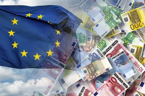 Россия может получить обратно сотни миллиардов евро, замороженных в европейских банках: в ЕС не знают, что с этим делать