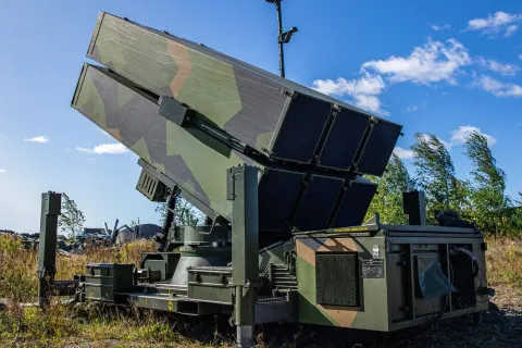 Норвегия передаст Украине больше систем ПВО и боеприпасов, - Столтенберг