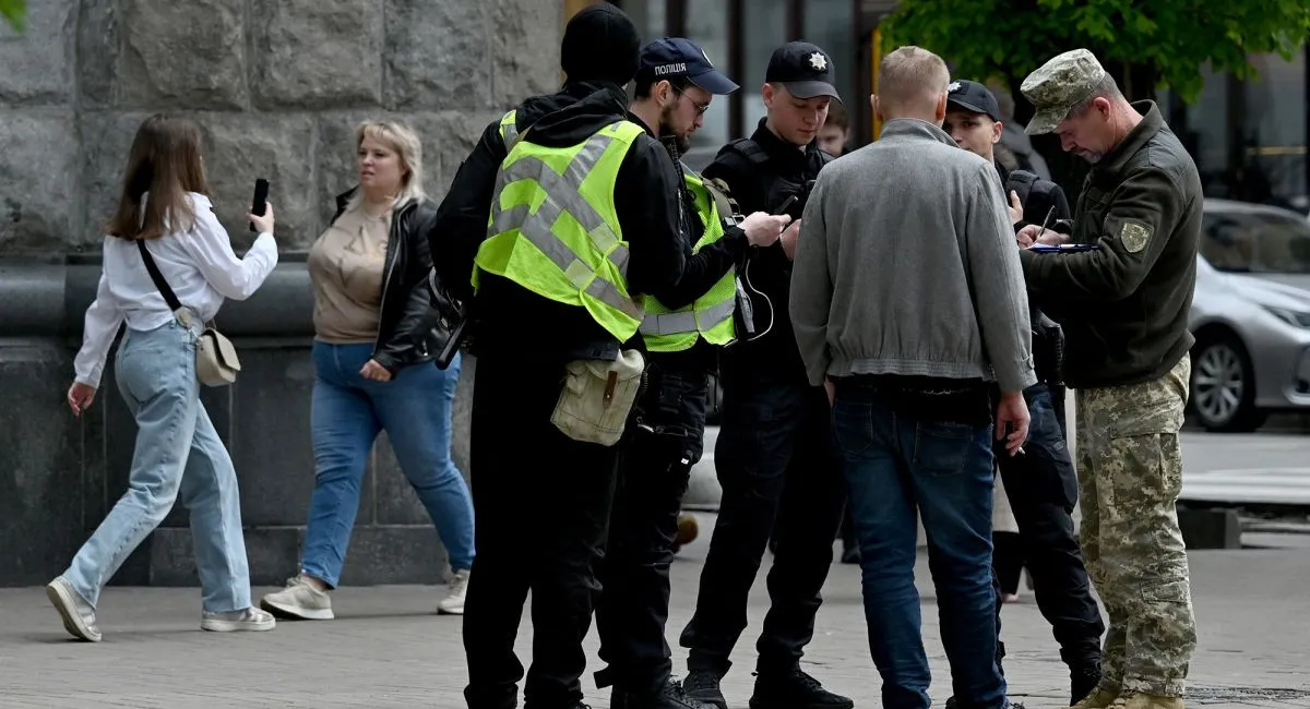 Украинцы могут получить до 8 лет тюрьмы за препятствование работе ТЦК, - Сухопутные войска ВСУ - today.ua