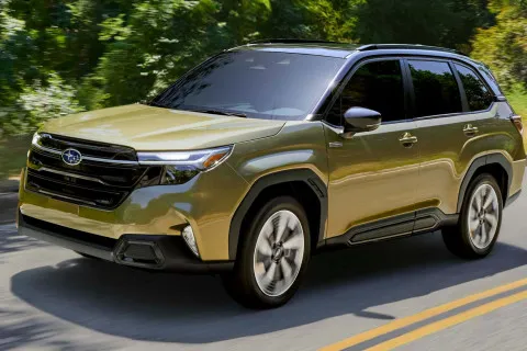 Дебютував новий Subaru Forester із унікальною подушкою безпеки