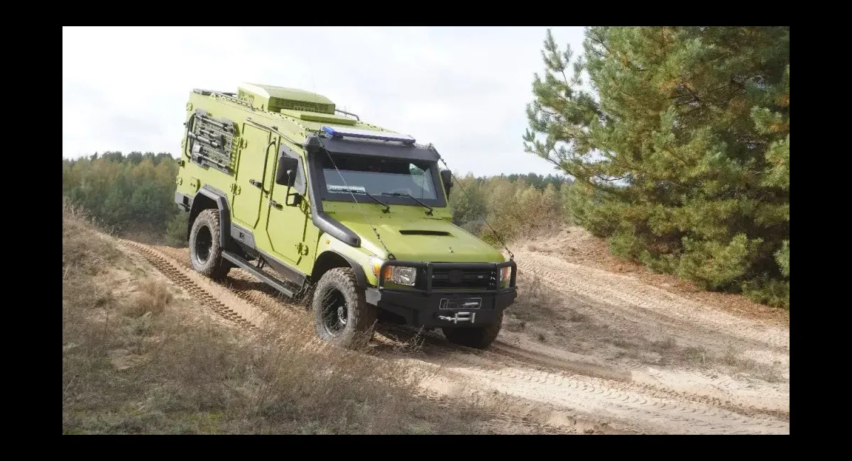 Для эвакуации раненых: ВСУ получили бронеавтомобиль Джура-ЭВАК - today.ua