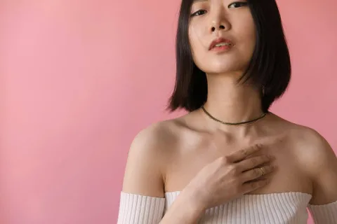 Стрижка "японський боб" - новий тренд весни: підходить всім типам волосся і не потребує укладки