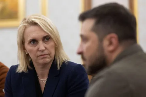 Посол США в Украине Бриджит Бринк уходит в отставку: не смогла быть "слугой двух господ"