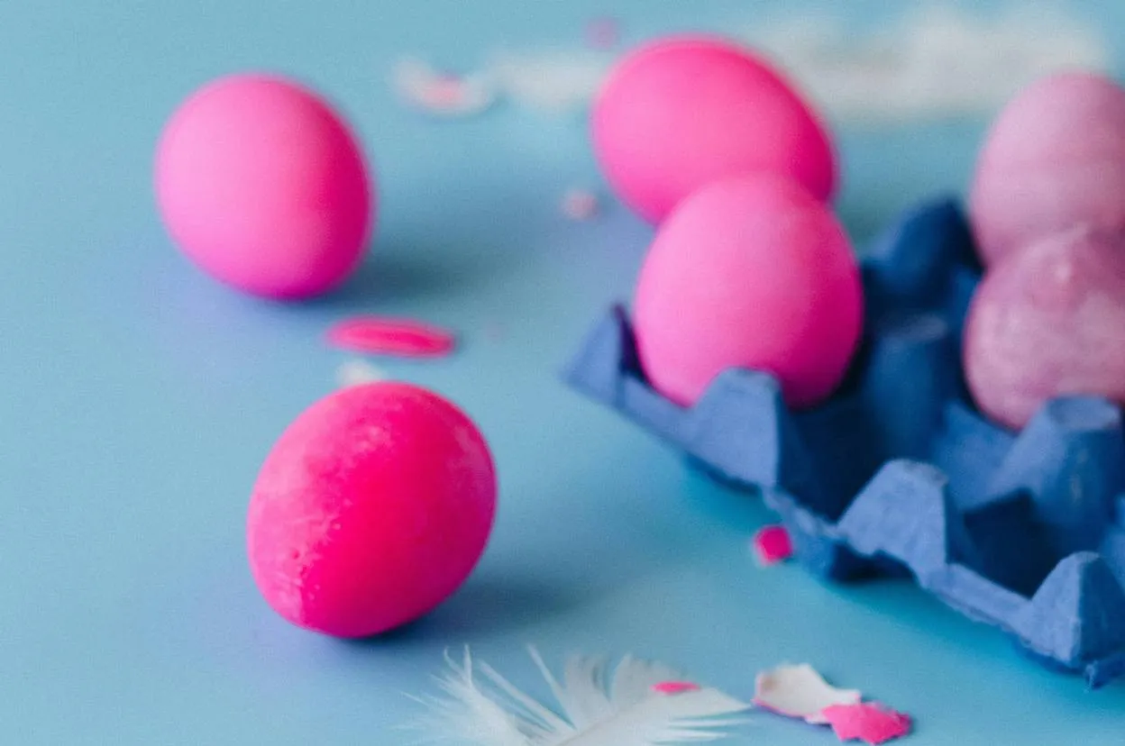 Як пофарбувати яйця на Великдень без хімії: топ-3 способи зробити красиві та оригінальні крашанки - today.ua