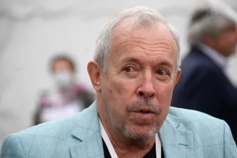 Андрій Макаревич послав росіянина після пропозиції виступити в РФ: "Ідіть на…"