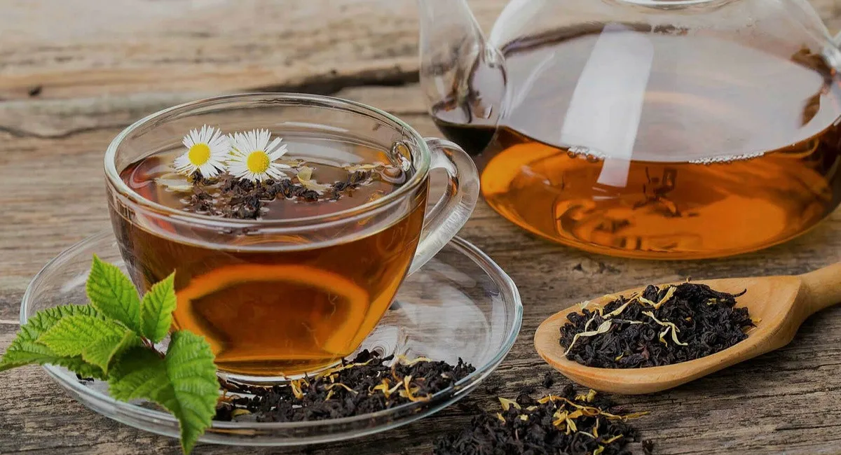 Чай, как яд замедленного действия: какой напиток категорически нельзя употреблять - today.ua