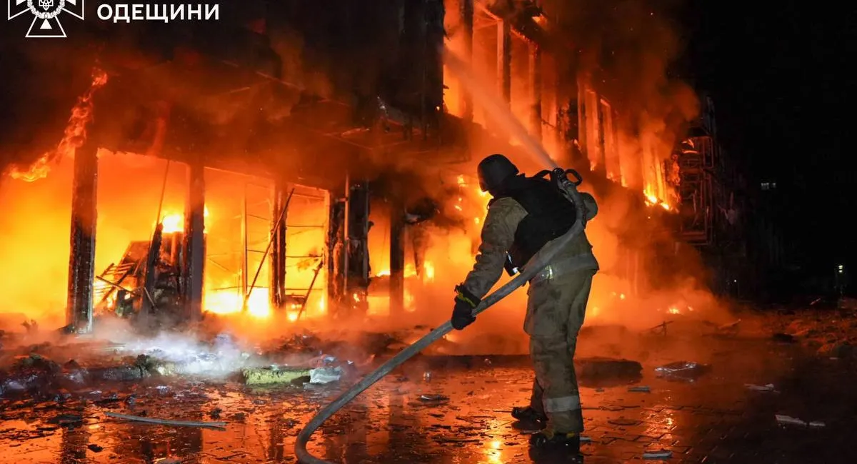 Россия массированно атаковала Одессу неизвестными БПЛА: горожане заметили необычные детали - today.ua