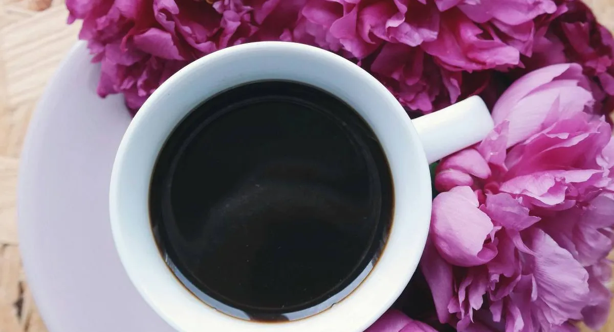 Кофе с добавками может нанести вред здоровью: что не стоит наливать в любимый напиток - today.ua