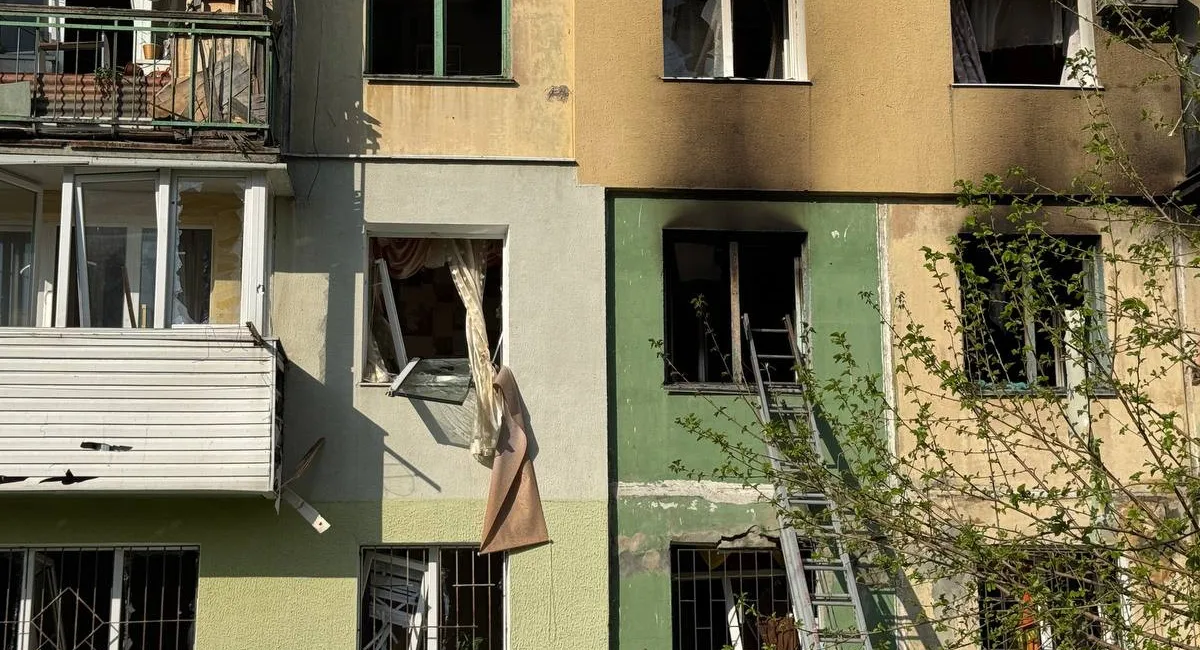 Окупанти атакували дронами Павлоград: щонайменше троє людей загинули, в тому числі дитина - today.ua