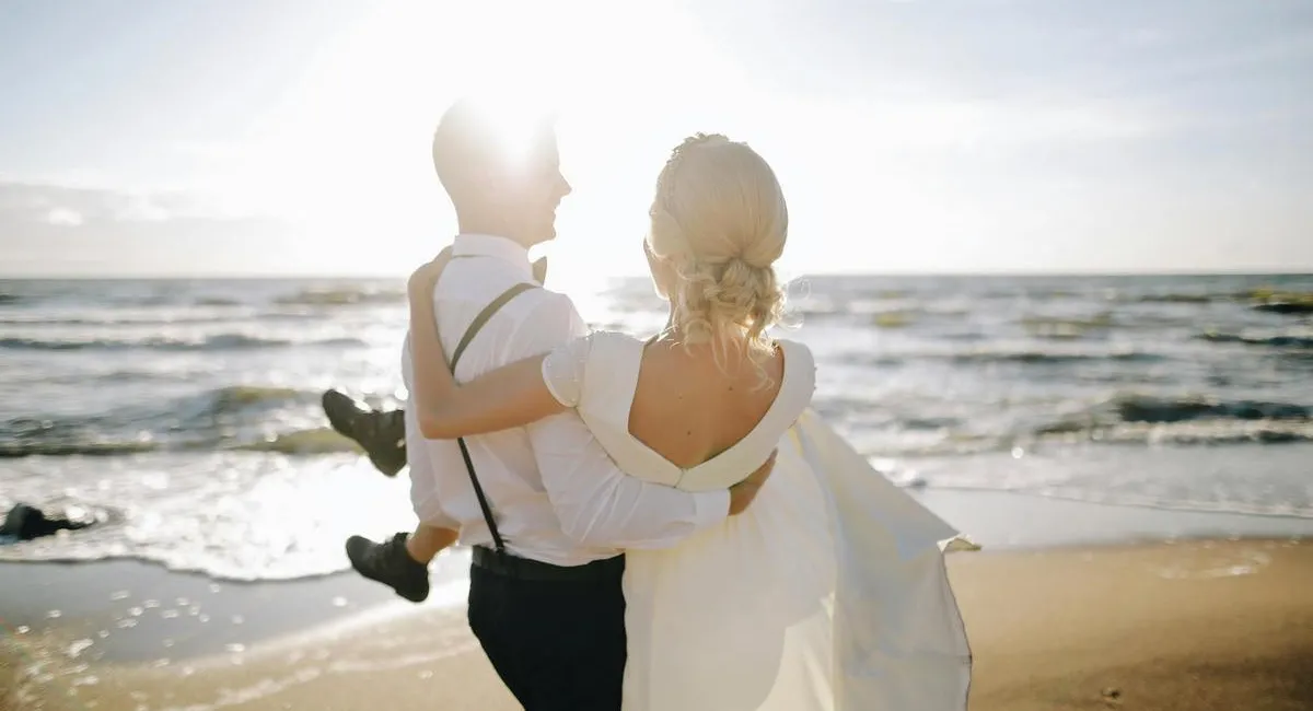 Вересень стане особливим для трьох знаків Зодіаку: кого чекають приємні зміни в особистому житті - today.ua