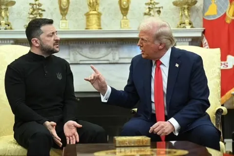 Зеленский на похоронах Папы попросил Трампа об услуге: расшифрована беседа президентов