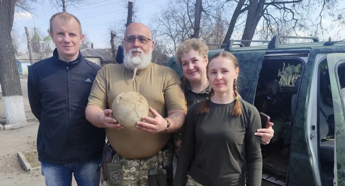 Историческая сенсация на Киевщине: военные нашли кость мамонта возрастом 25 тысяч лет - today.ua