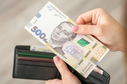 У МОН готують нову систему зарплат учителям: що зміниться