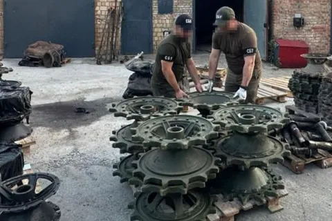 СБУ и ГБР изъяли запчасти к тяжелому вооружению на 20 млн и отправили их на фронт