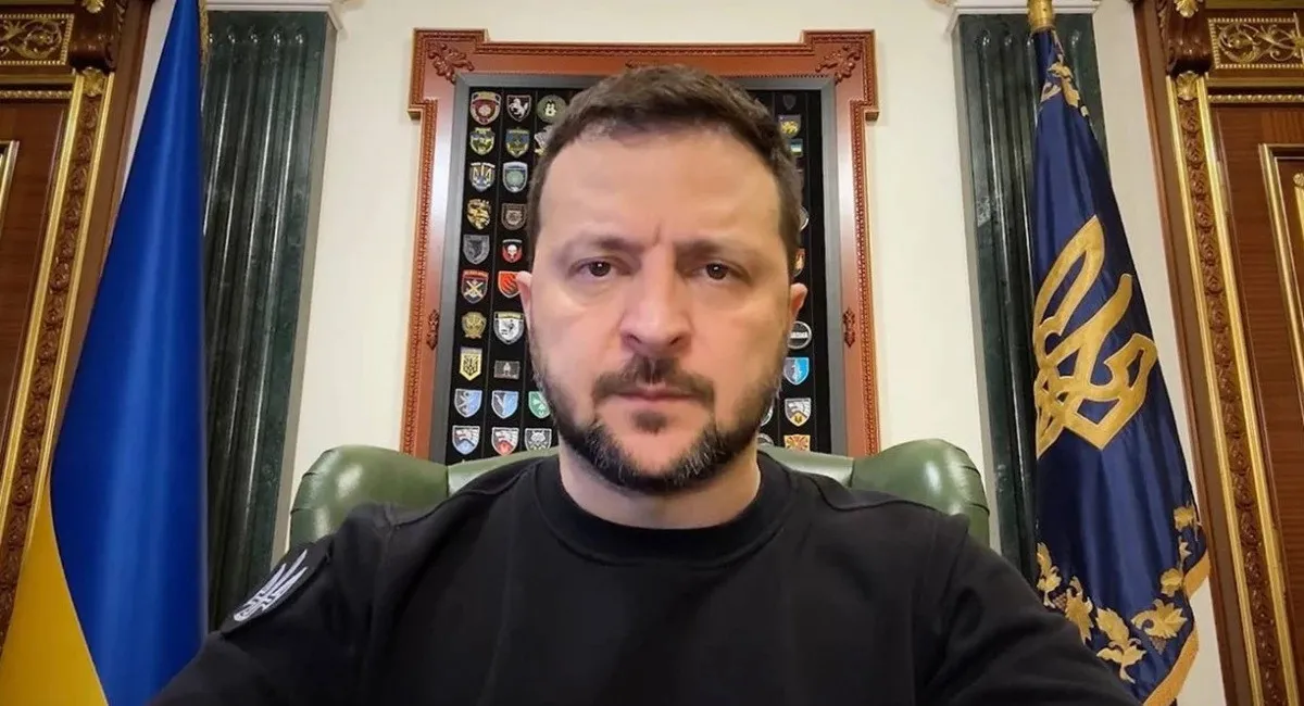 Владимир Зеленский видит следующим президентом только себя и поэтому системно нейтрализует конкурентов, - политолог Рошук - today.ua