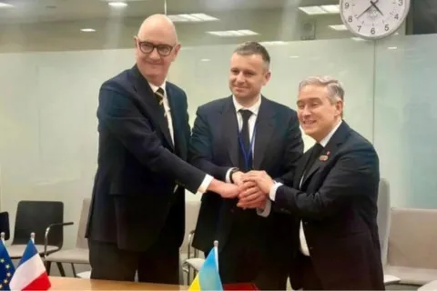 Україні дозволили не сплачувати частину державного боргу ще кілька років