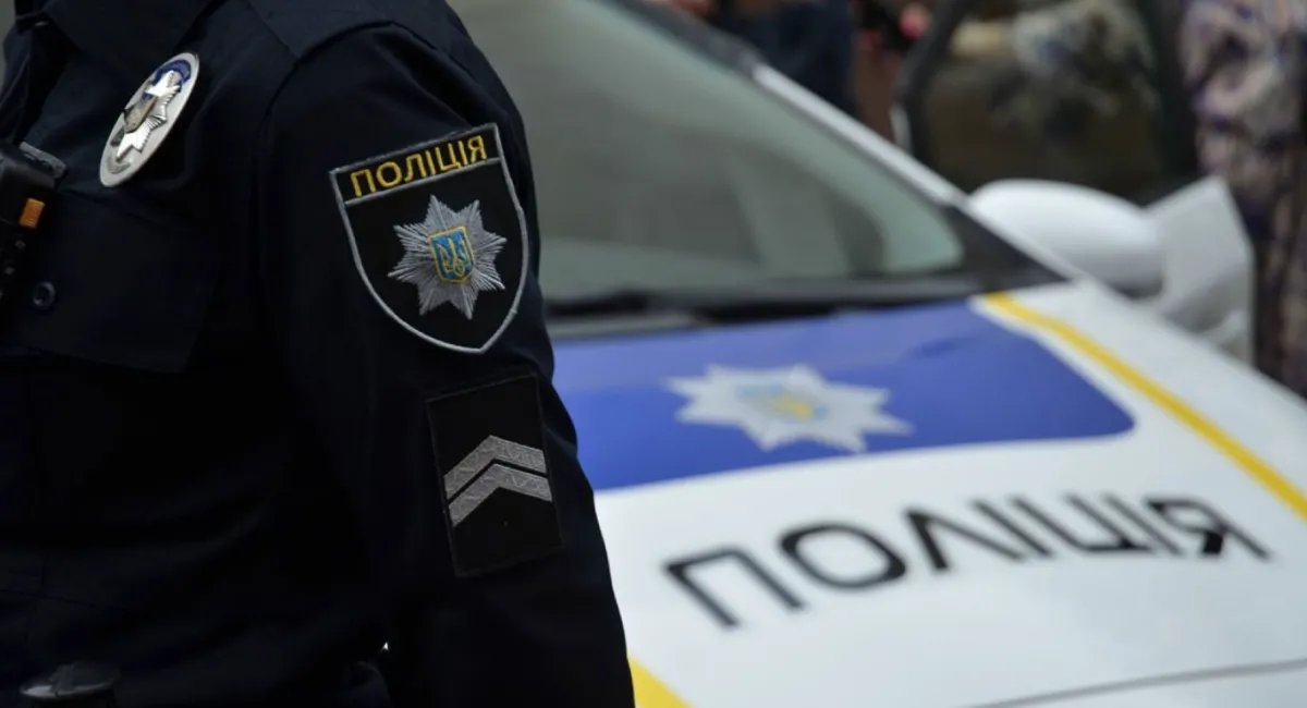Скандал в Киеве: полицейские сбежали во время стрельбы, оставив на произвол судьбы ребенка - today.ua