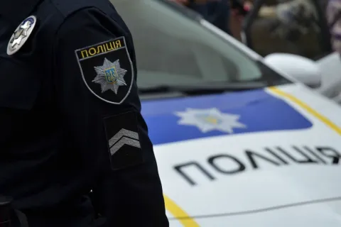 Скандал в Киеве: полицейские сбежали во время стрельбы, оставив на произвол судьбы ребенка
