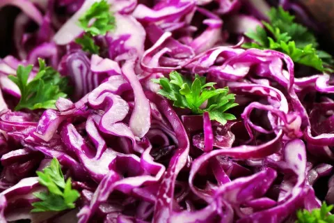 Витаминный салат для крепкого иммунитета: рецепт вкусного и полезного для здоровья блюда