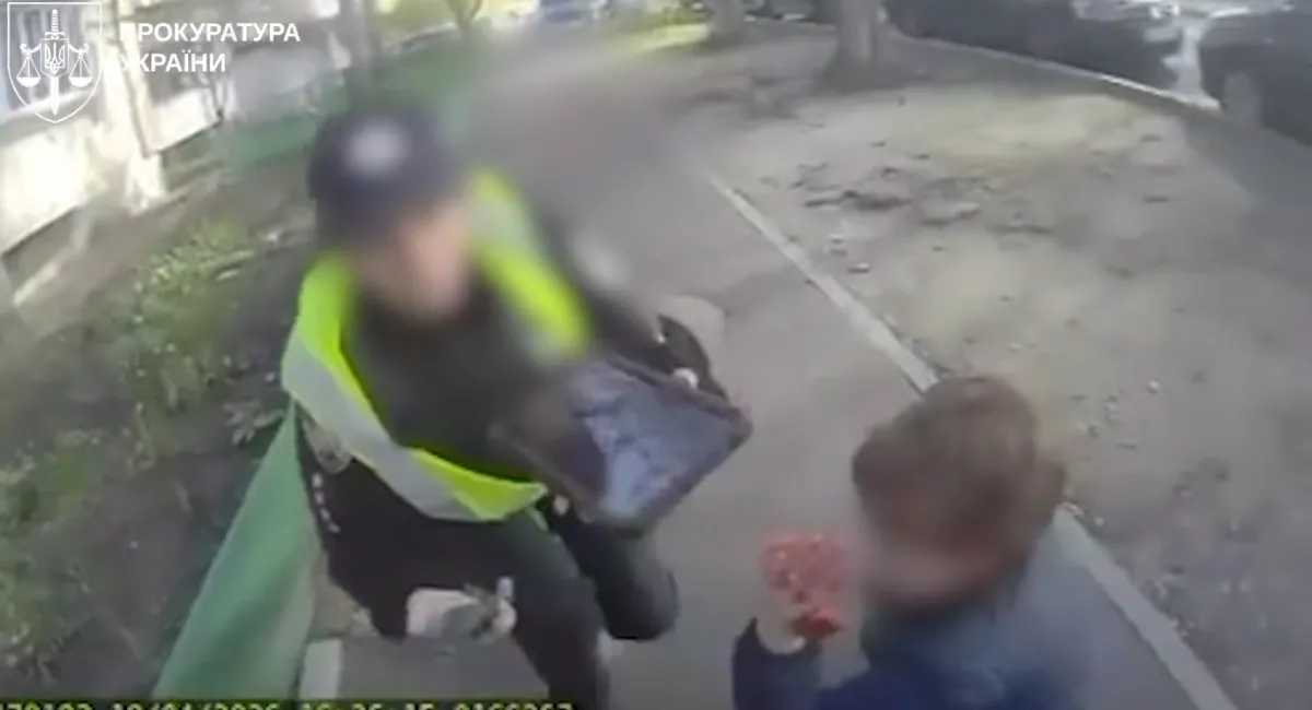 Стрілянина в Києві: поліцейським, які покинули поранених цивільних, зокрема дитину, оголосили підозру (відео) - today.ua