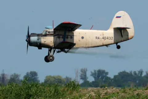 РФ возвращается назад в СССР: в небо возвращаются "кукурузники" - разведка