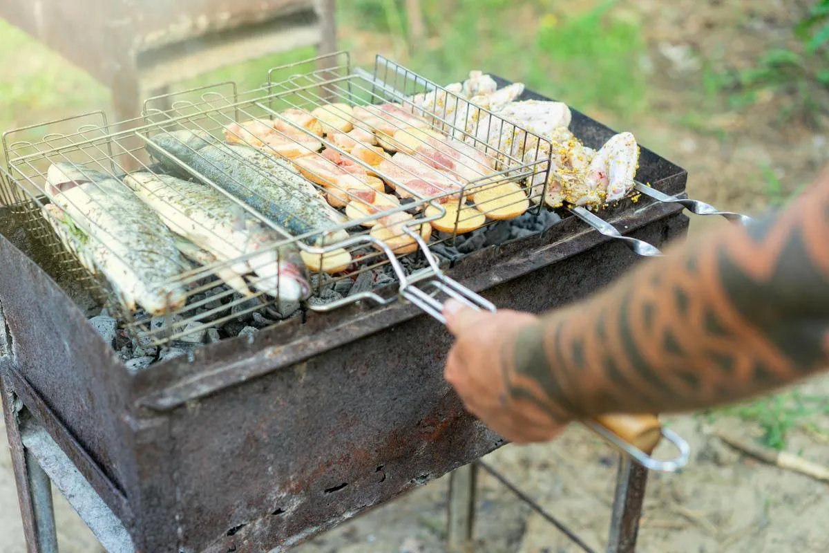 Шашлык без мяса: топ-3 рецепта для пикника, которые удивят даже мясоедов - today.ua