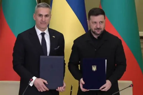 Мільярди для ЗСУ під загрозою? Сили, що "вирвалися на свободу" в Болгарії, б'ють по угоді з Києвом
