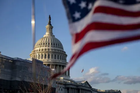 Адміністрація Трампа схвалила перші пакети військової допомоги для України, - Reuters