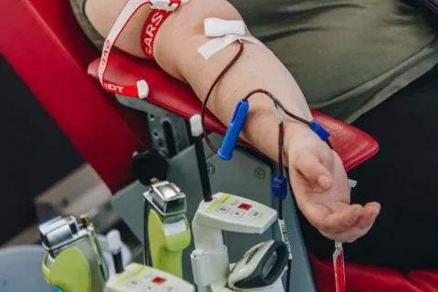 Трое детей осиротели: во время обстрела Херсона российской армией погибла женщина