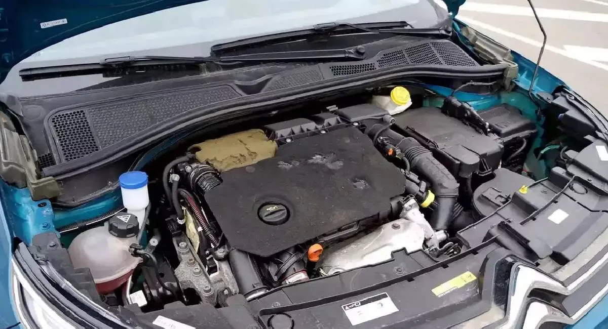 Тихая угроза под капотом: Peugeot массово отзывает автомобили из-за дефекта двигателя - today.ua