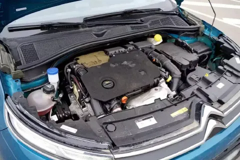 Тиха загроза під капотом: Peugeot масово відкликає автомобілі через дефект двигуна