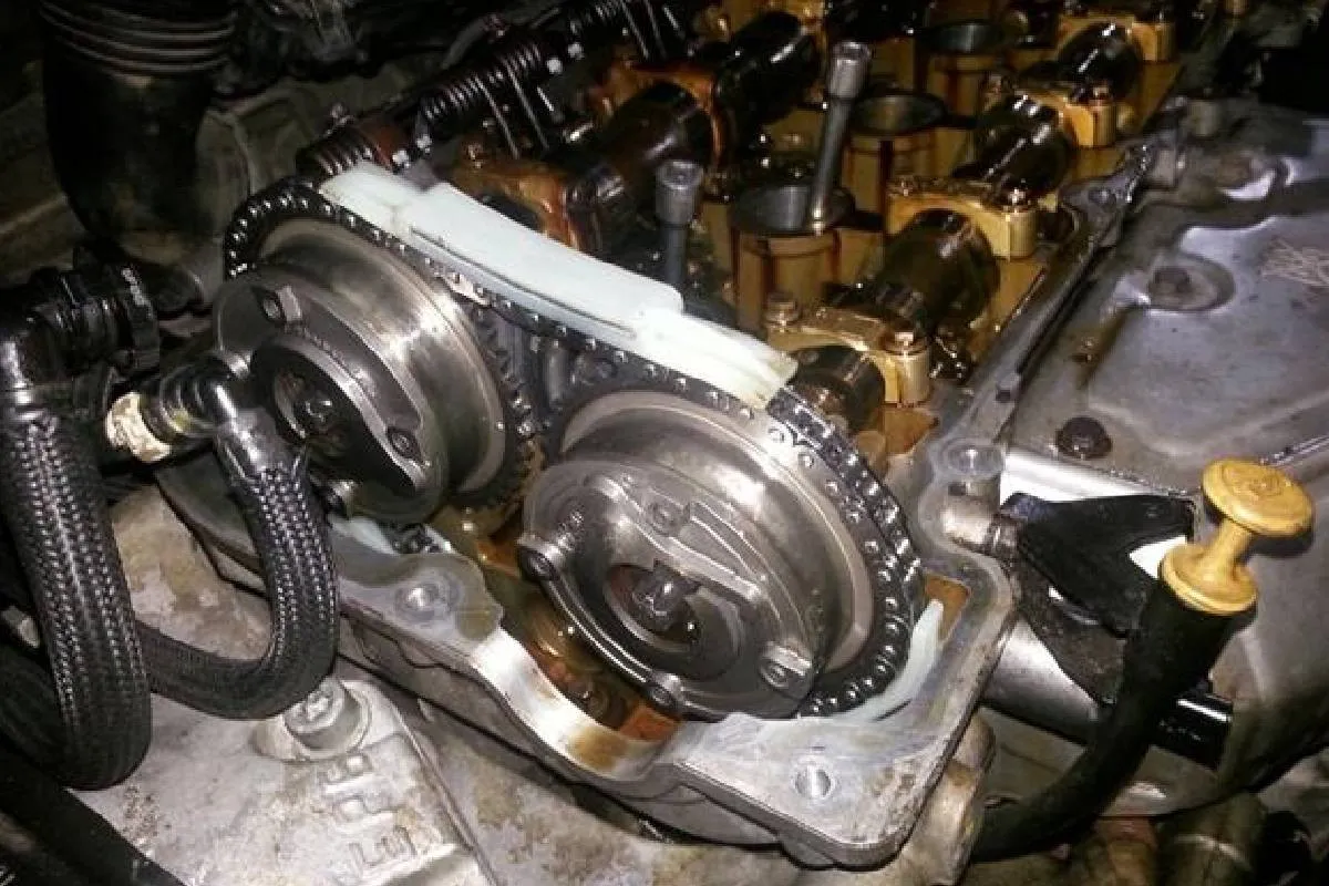 Тихая угроза под капотом: Peugeot массово отзывает автомобили из-за дефекта двигателя - today.ua