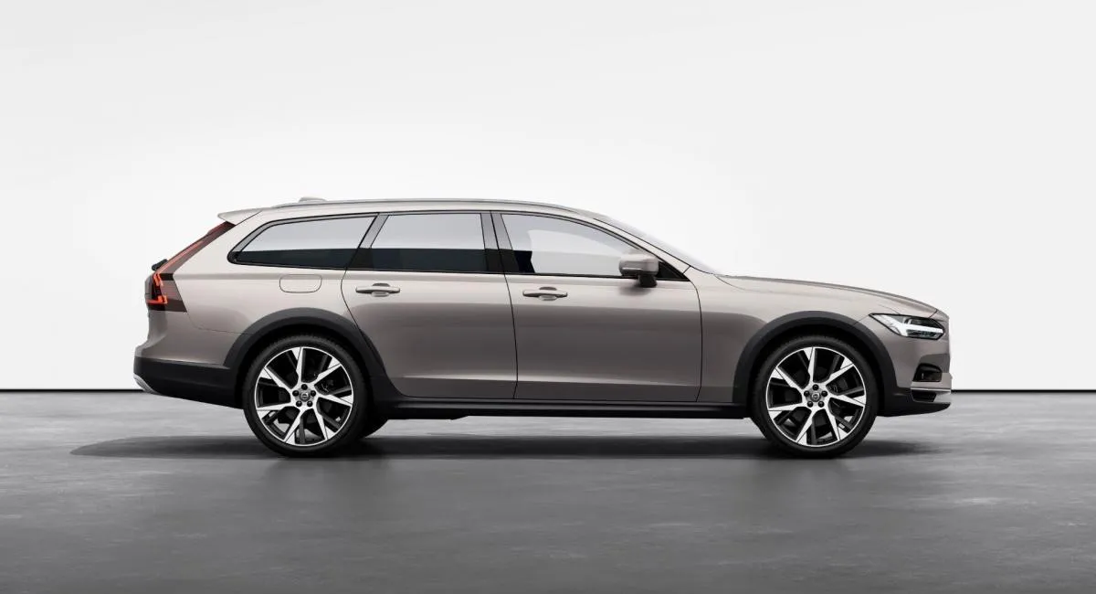 Механик рассказал, почему при выборе подержанного авто лучше выбрать универсал вместо кроссовера - today.ua