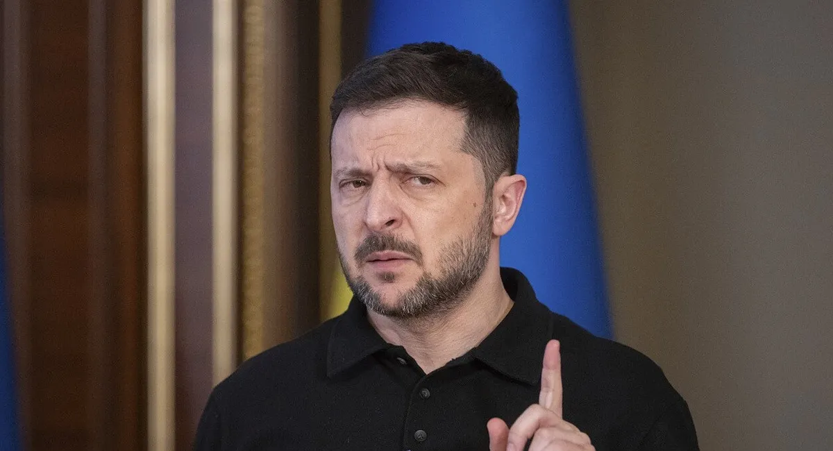 Трамп снова договорился с российским диктатором о встрече: как отреагировал Зеленский после прибытия в США - today.ua