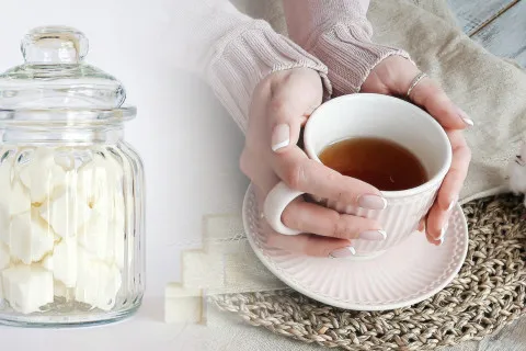 Почему не стоит пить чай с сахаром: врачи назвали несколько веских причин 