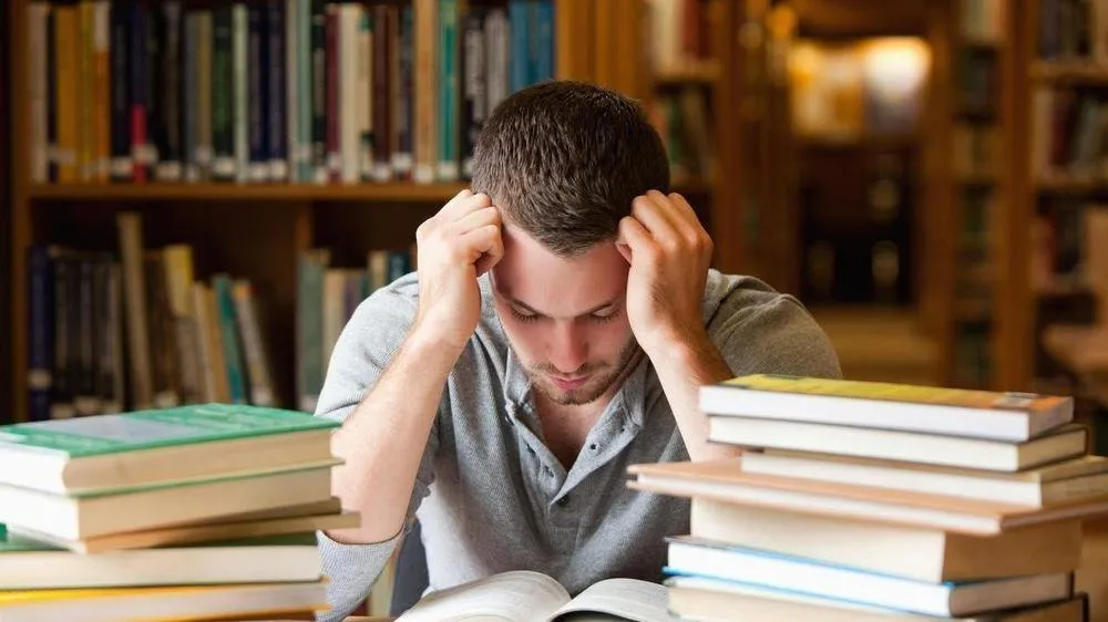 Украинским студентам приравняют стипендию к зарплате: сколько обещают платить Украинским студентам приравняют стипендию к зарплате: сколько обещают платить - today.ua