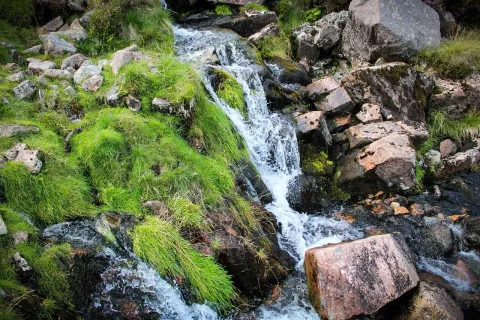 На Землі катастрофічно скорочуються запаси прісної води: науковцям вдалося з’ясувати, куди вона зникає