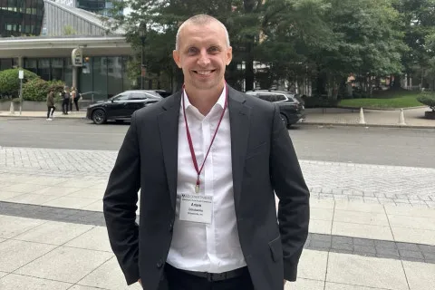 Зростай швидше, а не дорожче: Артем Долобанко про те, як поєднання технологій і людського підходу стає ключем до розвитку