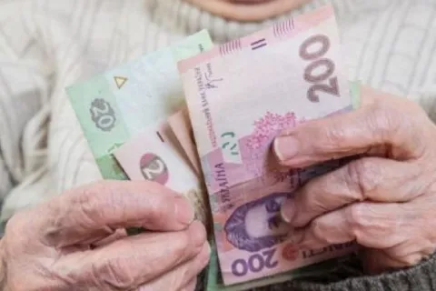 Українців чекає перерахунок пенсій: у кого зростуть виплати вже з нового року