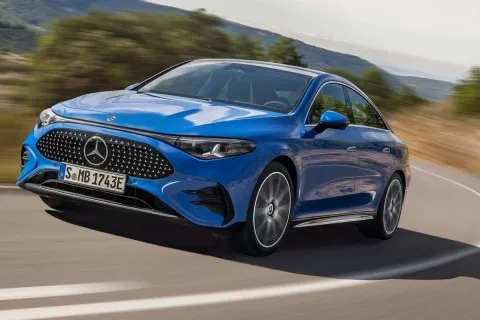 Преодолевают сотни километров без подзарядки: ТОП-10 электрокаров с наибольшим запасом хода