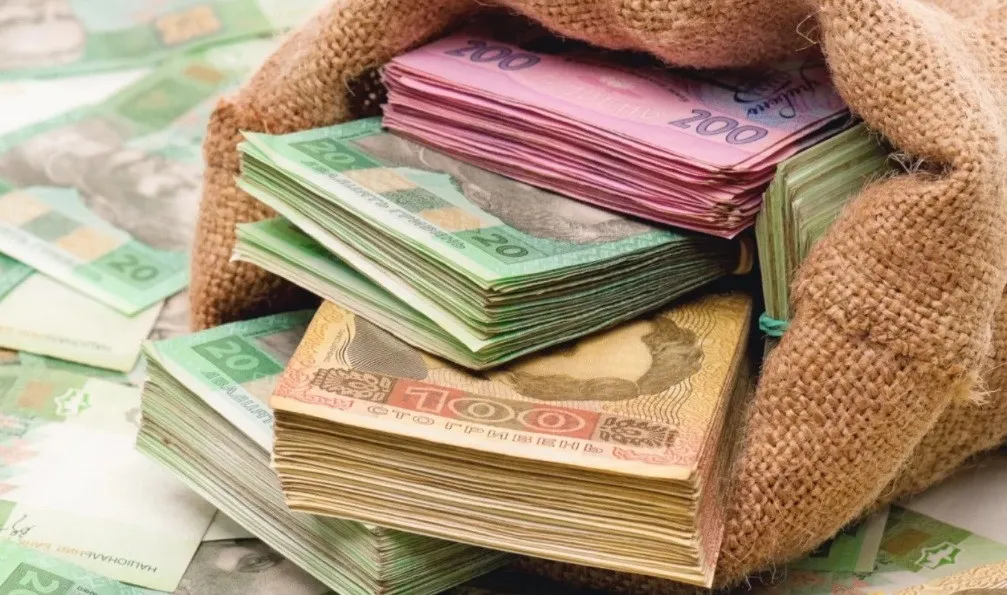 Повышение зарплат учителям, увеличение расходов на оборону, индексация пенсий, бесплатные лекарства: что содержит проект бюджета-2026 Повышение зарплат учителям, увеличение расходов на оборону, индексация пенсий, бесплатные лекарства: что содержит проект бюджета-2026 - today.ua