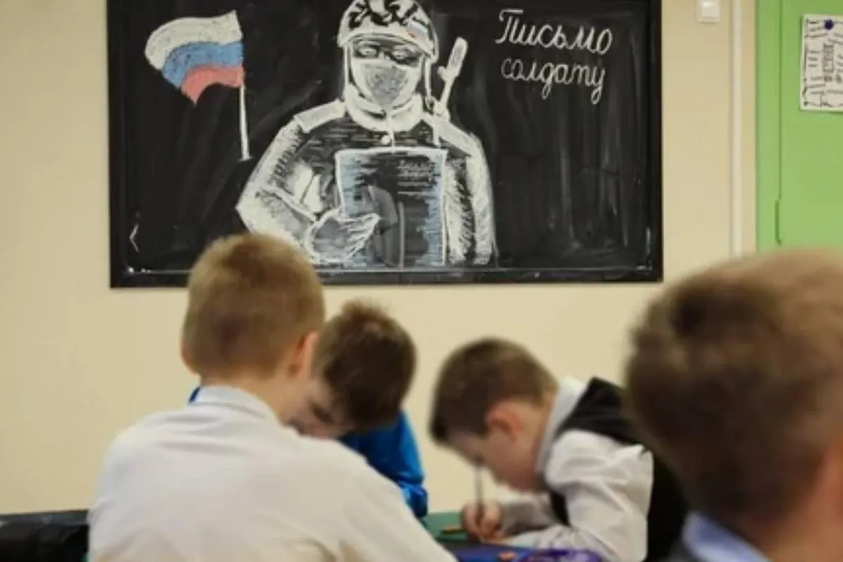 Разговоры о важном: оккупанты будут зомбировать украинцев еще из детсада - today.ua