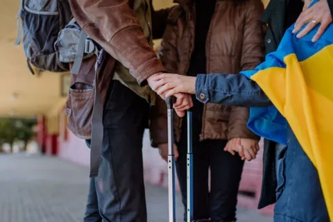 В ЕС стремительно выросло число украинцев, ищущих временной защиты: названа причина