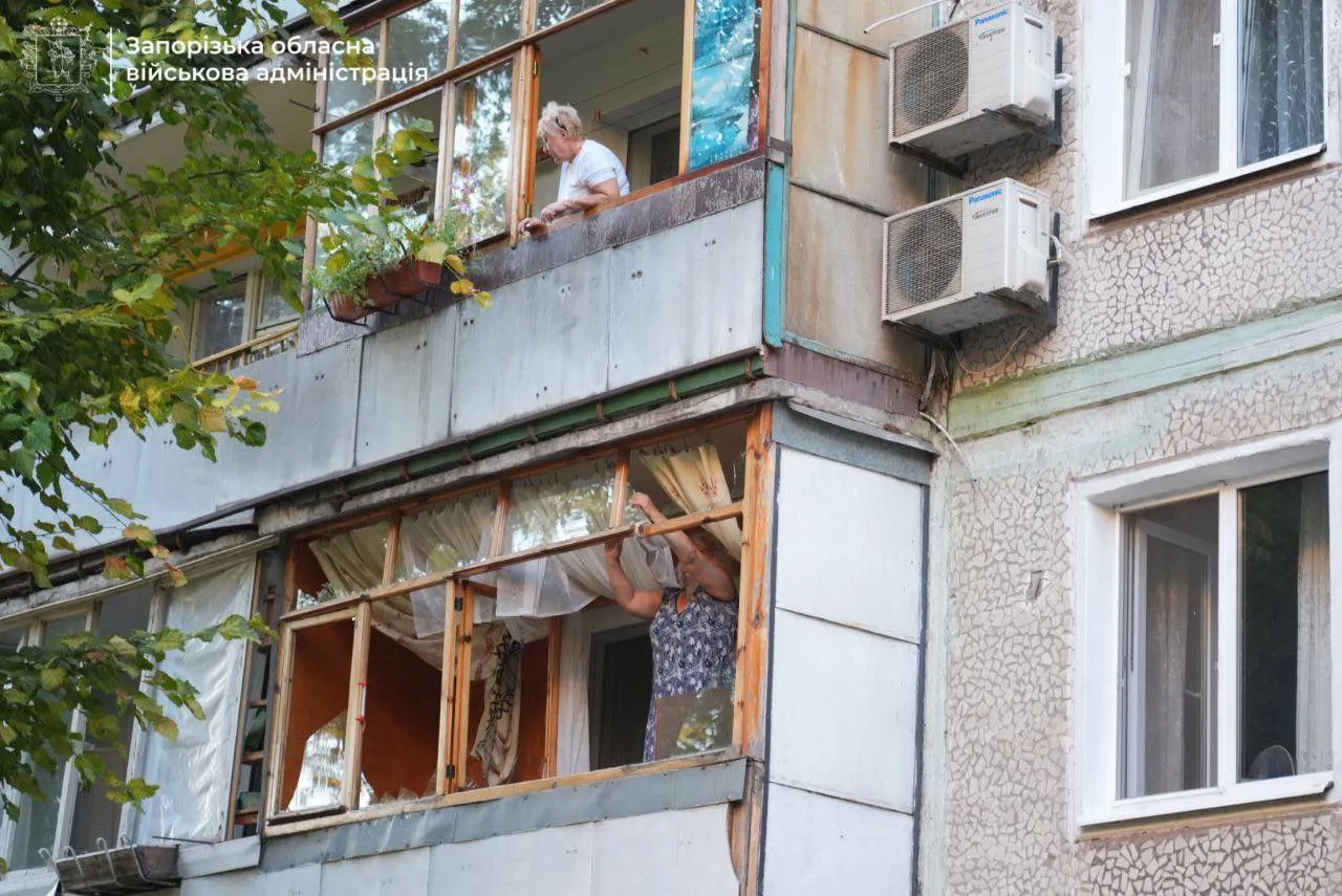 РФ совершила массированную атаку по Украине: есть попадания во Львове, Мукачево и Запорожье (фото) - today.ua