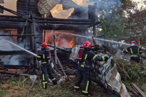 РФ совершила массированную атаку по Украине: есть попадания во Львове, Мукачево и Запорожье (фото)