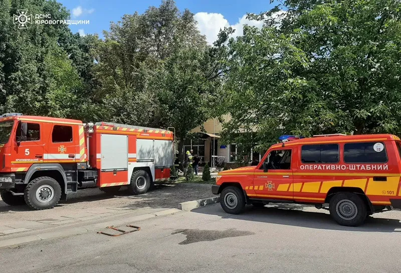 Пожар охватил учебное заведение в Кропивницком: погибли люди - today.ua