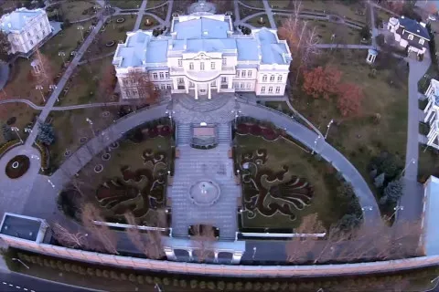 Рада закрила доступ до реєстру нерухомості: тепер депутатам і чиновникам буде простіше приховувати своє майно